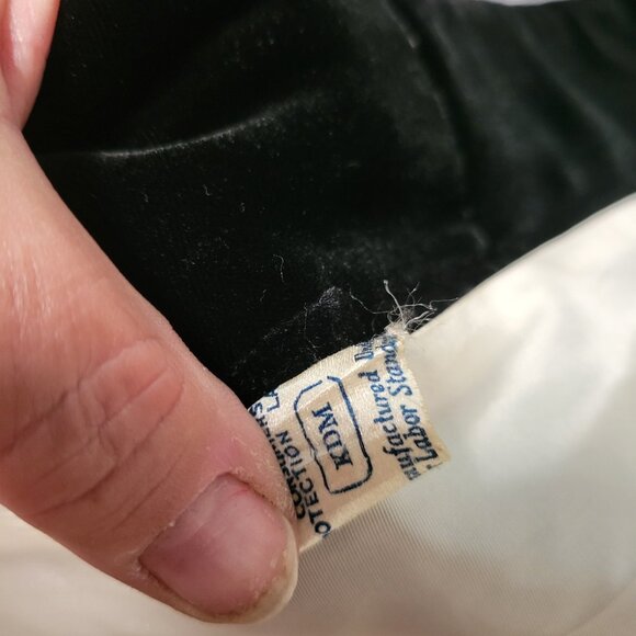 Vintage 1920's Black Velvet Long Dress Coat with Fur Collar - Picture 7 of 9